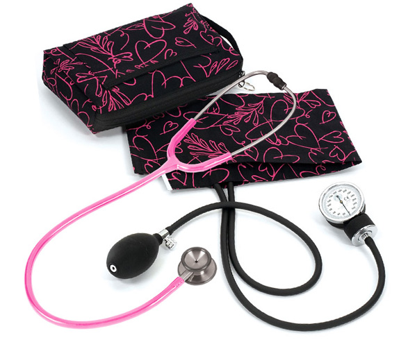 Aneroid Sphygmomanometer / Clinical I Stethoscope Kit, Adult, Pink Hearts Black, Print