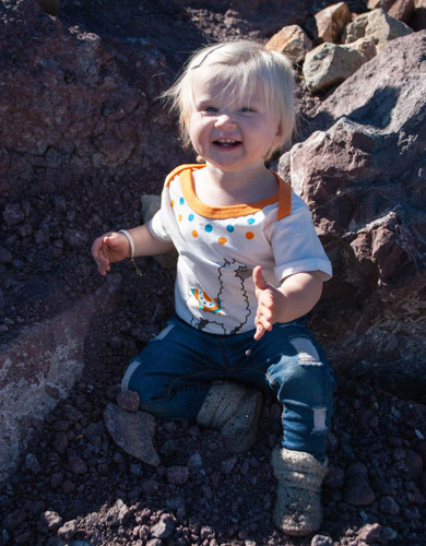 Picture of Pants, Rock, Face, Head, Person, Photography, Portrait, Jeans, Soil, Baby