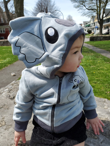 Picture of Photography, Portrait, Coat, Jacket, Hood, Hat, Cap, Grass, Hoodie, Sweatshirt