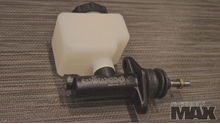 Hand Brake Master Cylinder INDEPENDANT RESERVOIR TYPE FOR DUAL REAR BRAKE CALIPERS