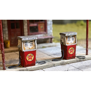 293-8223  -  Visible Gas Pumps     2/ - HO Scale main image 1