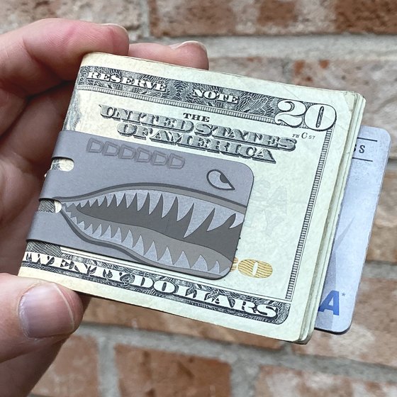 mini-VIPER Money Clip - PLANE NOSE ART SHARK - NASA Optical Gray