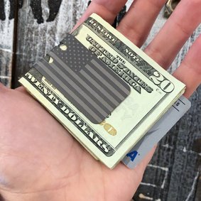 The mini-VIPER™ Titanium Money Clip