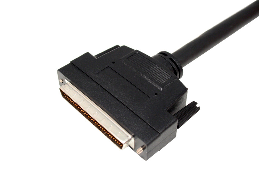Data Storage Cables p/n SM-058: Internal W/Offset Conn... HD68 Male Active High Byte Termination IDC50 Male 